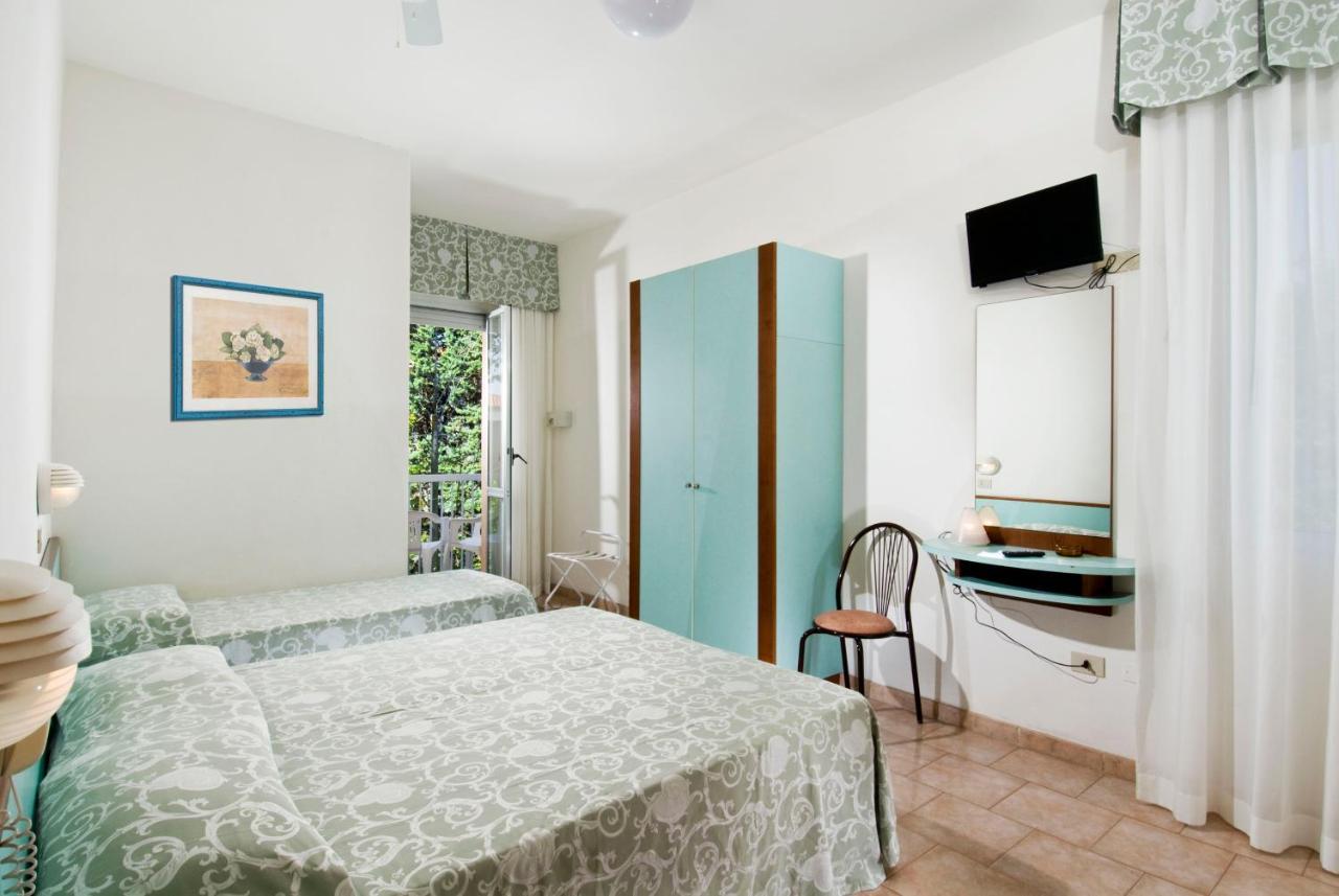 Hotel Casadei Rimini Ngoại thất bức ảnh