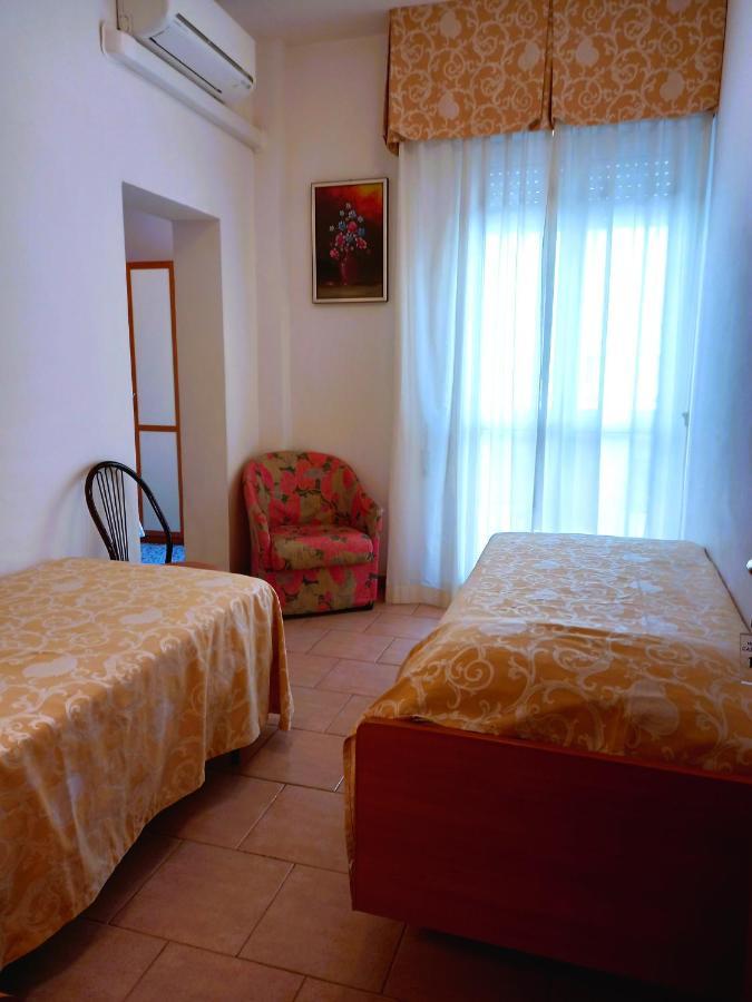 Hotel Casadei Rimini Ngoại thất bức ảnh
